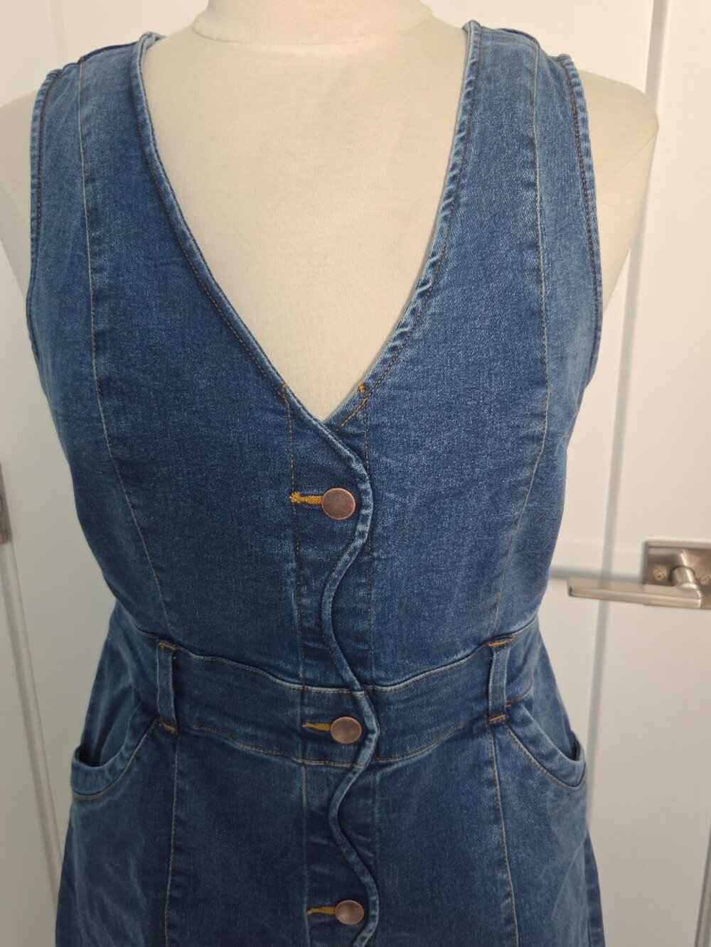 VENUS DENIM WAVE MAXI DRESS, SIZE M - Picture 4 of 8